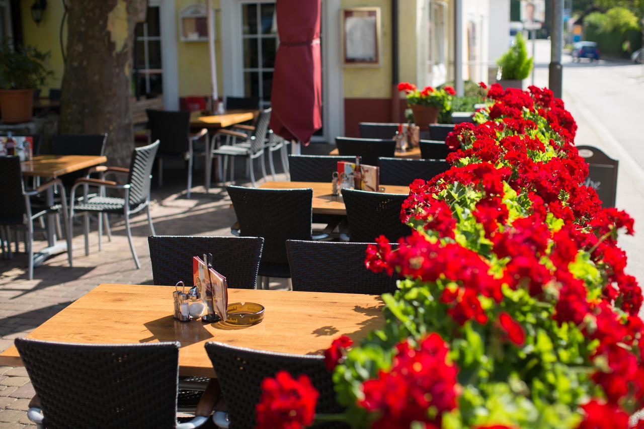 Tuniberg Restaurant Hotel ไฟรบวร์กอิมไบรส์เกา ภายนอก รูปภาพ